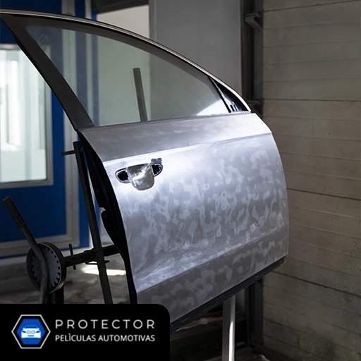 Colocar insulfilm automotivo de segurança PS12